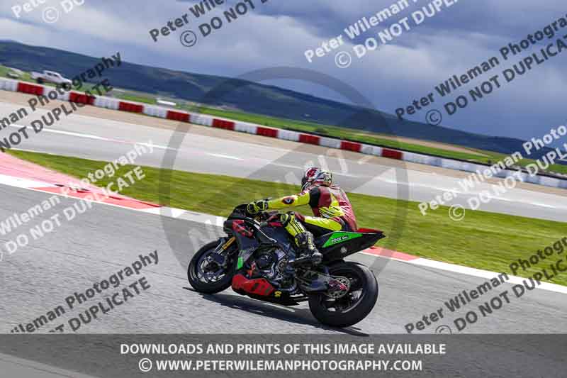 cadwell no limits trackday;cadwell park;cadwell park photographs;cadwell trackday photographs;enduro digital images;event digital images;eventdigitalimages;navarra;no limits trackdays;peter wileman photography;racing digital images;trackday digital images;trackday photos